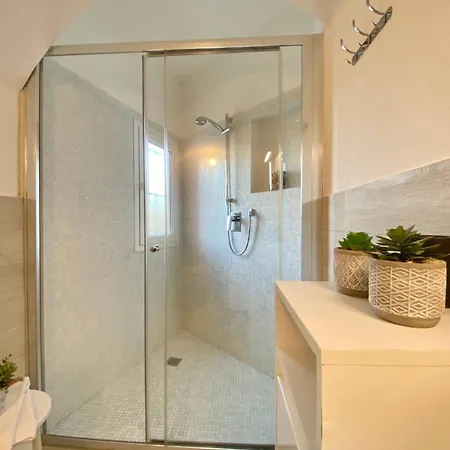 Casa Rosa Tre- 45 Quadratmeter Und Parkplatz By Interhome