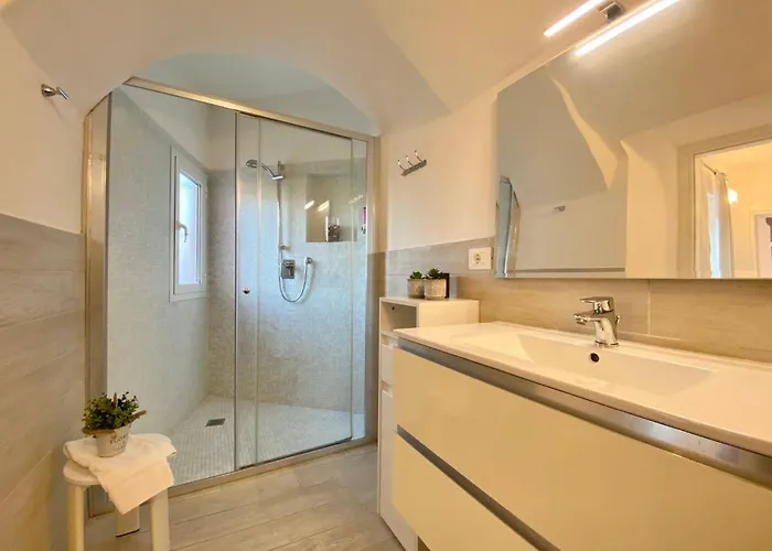 Casa Rosa Tre- 45 Quadratmeter Und Parkplatz By Interhome Apartment *