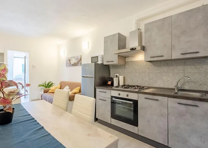 Casa Rosa Tre- 45 Quadratmeter Und Parkplatz By Interhome Apartment Rapallo